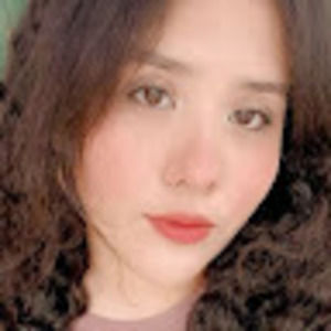 Meet your Posher, Daniela